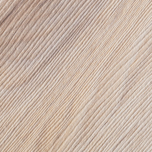 Treppenrenovierung von HAFA im Laminatdekor Weißer Nussbaum